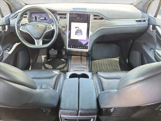 Used 2016 Tesla Model X 70D AWD/4WD image 17