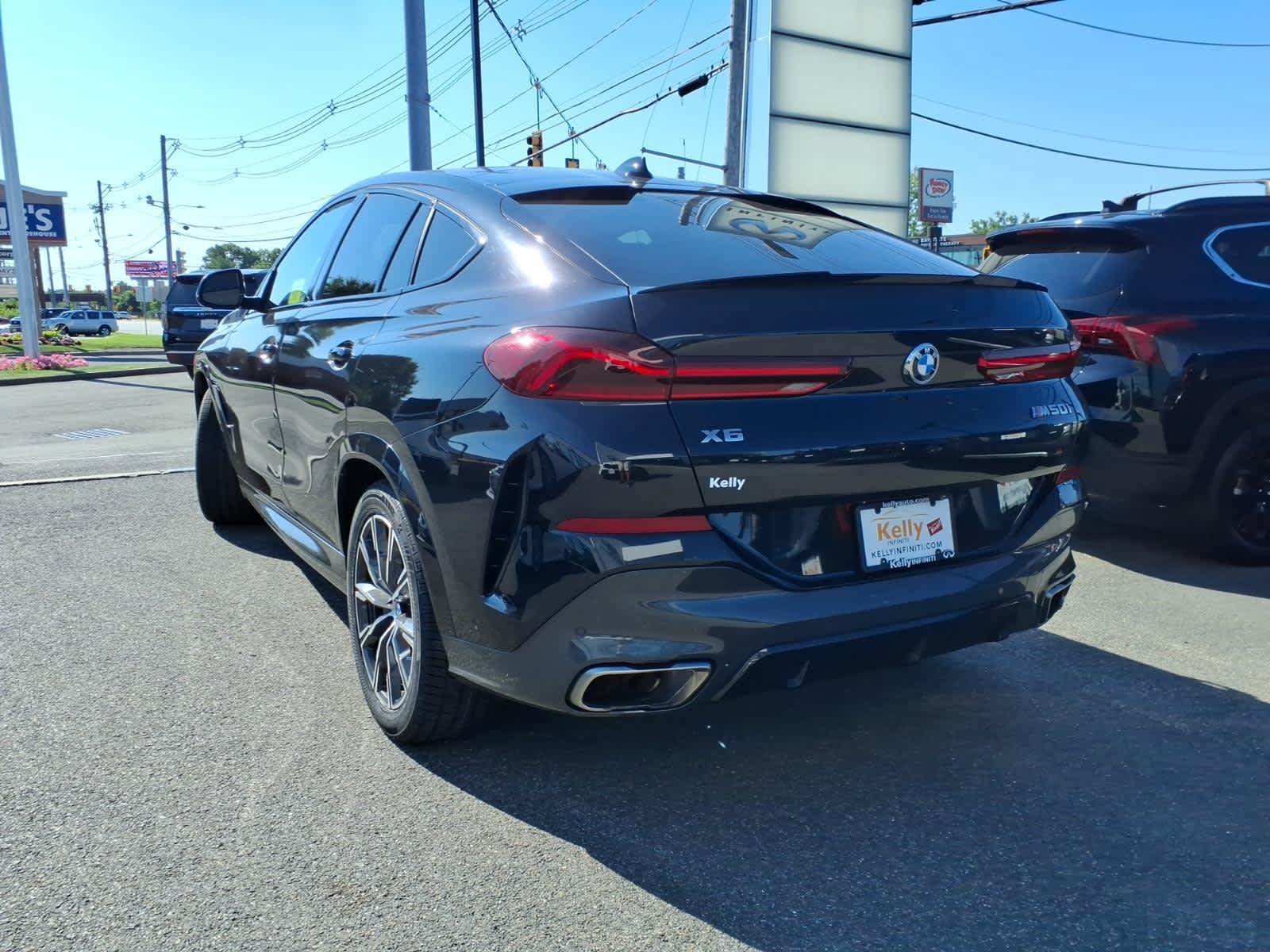 Used 2021 BMW X6 M50i w/ Premium Package AWD/4WD image 7