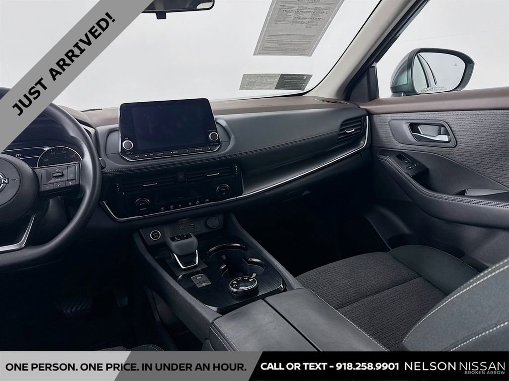 Certified 2022 Nissan Rogue SV image 21