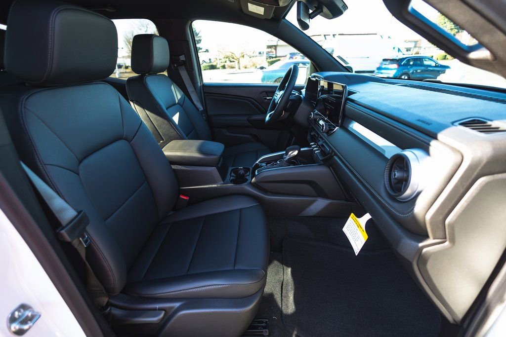 New 2025 Chevrolet Colorado LT w/ LT Convenience Package image 34