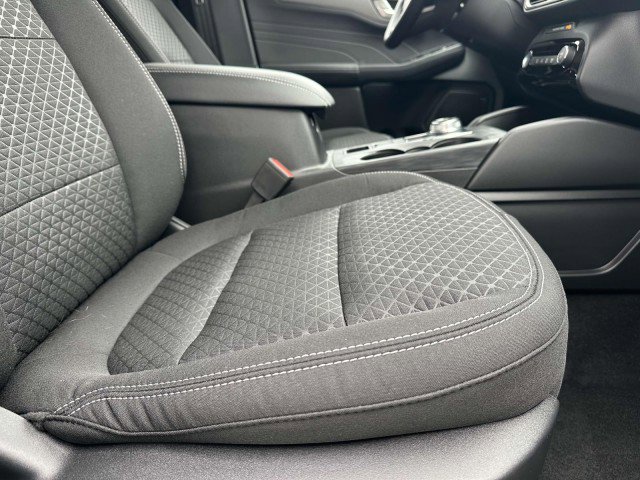 New 2025 Ford Escape Active w/ Active Premium Tech Pack image 19