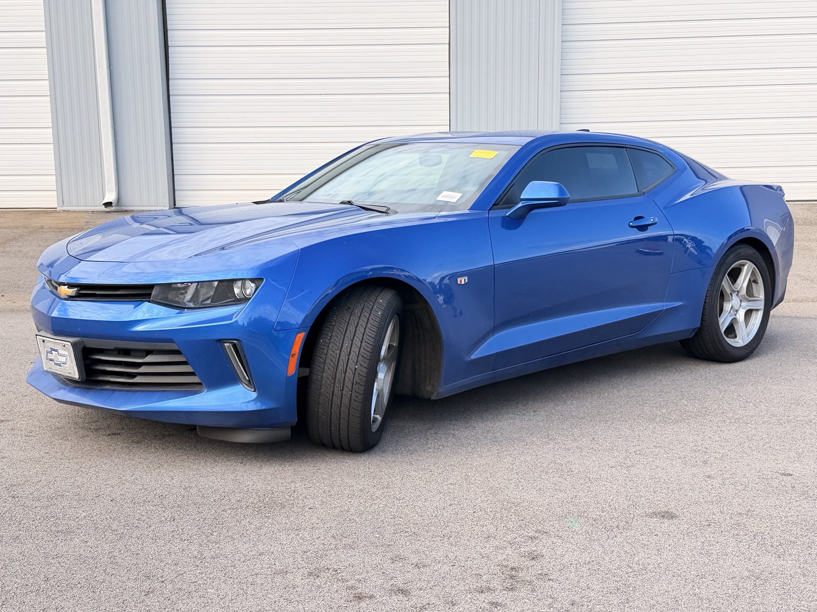 Used 2018 Chevrolet Camaro LT w/ Technology Package RWD image 7