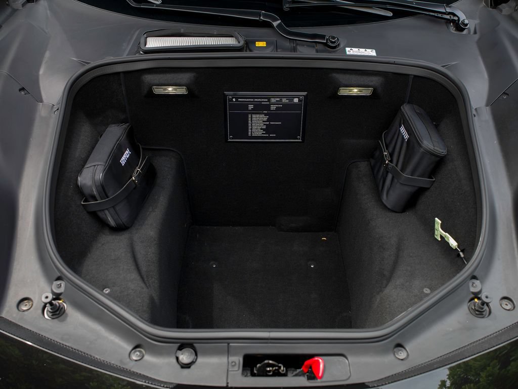 Certified 2018 Ferrari 488 Spider RWD image 33
