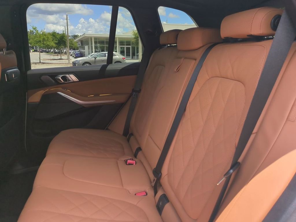 New 2026 BMW X5 xDrive40i w/ Premium Package image 13