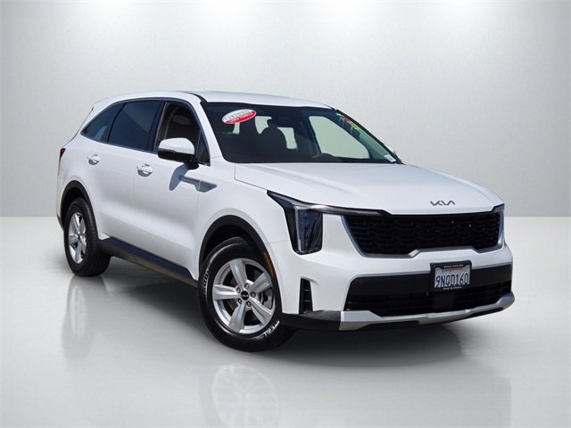 Used 2024 Kia Sorento LX