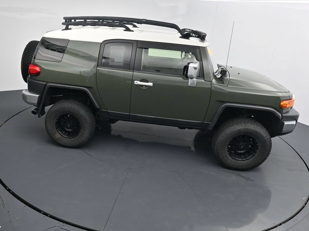 Used 2012 Toyota FJ Cruiser 4WD w/ Convenience Pkg image 31