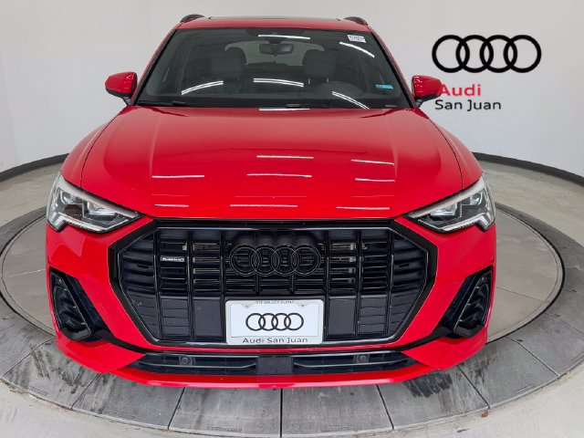Used 2025 Audi Q3 2.0T Premium w/ Black Optic Sport Package AWD/4WD image 2