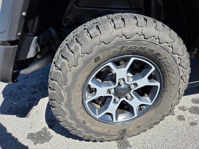 Used 2022 Jeep Wrangler Unlimited Rubicon w/ LED Lighting Group AWD/4WD image 26