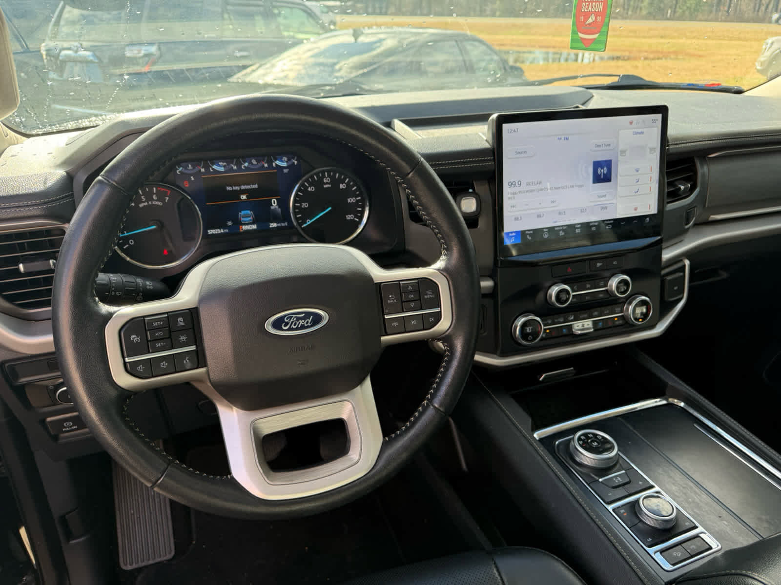 Used 2022 Ford Expedition Max XLT image 11