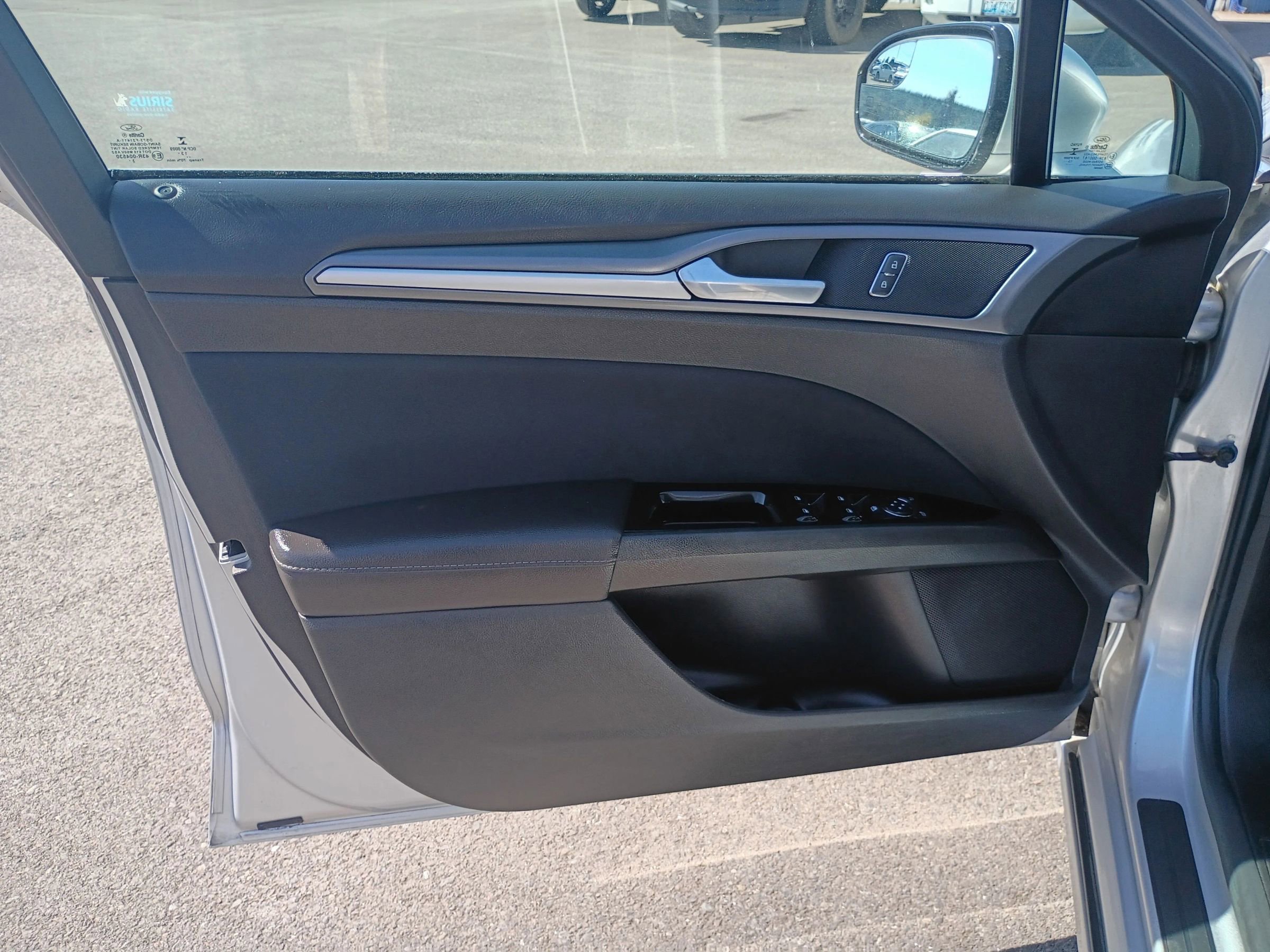 Used 2014 Ford Fusion SE image 11