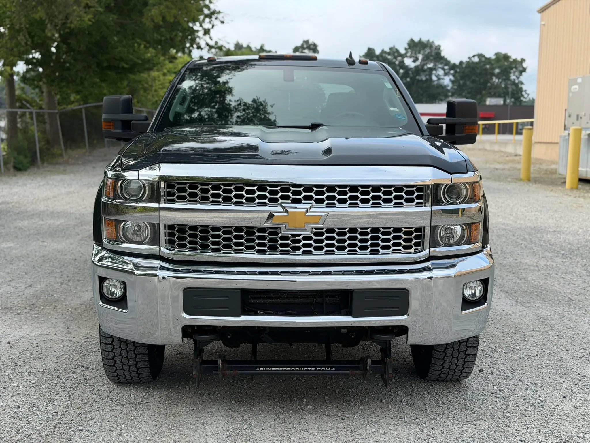 Used 2019 Chevrolet Silverado 2500 LT AWD/4WD image 2