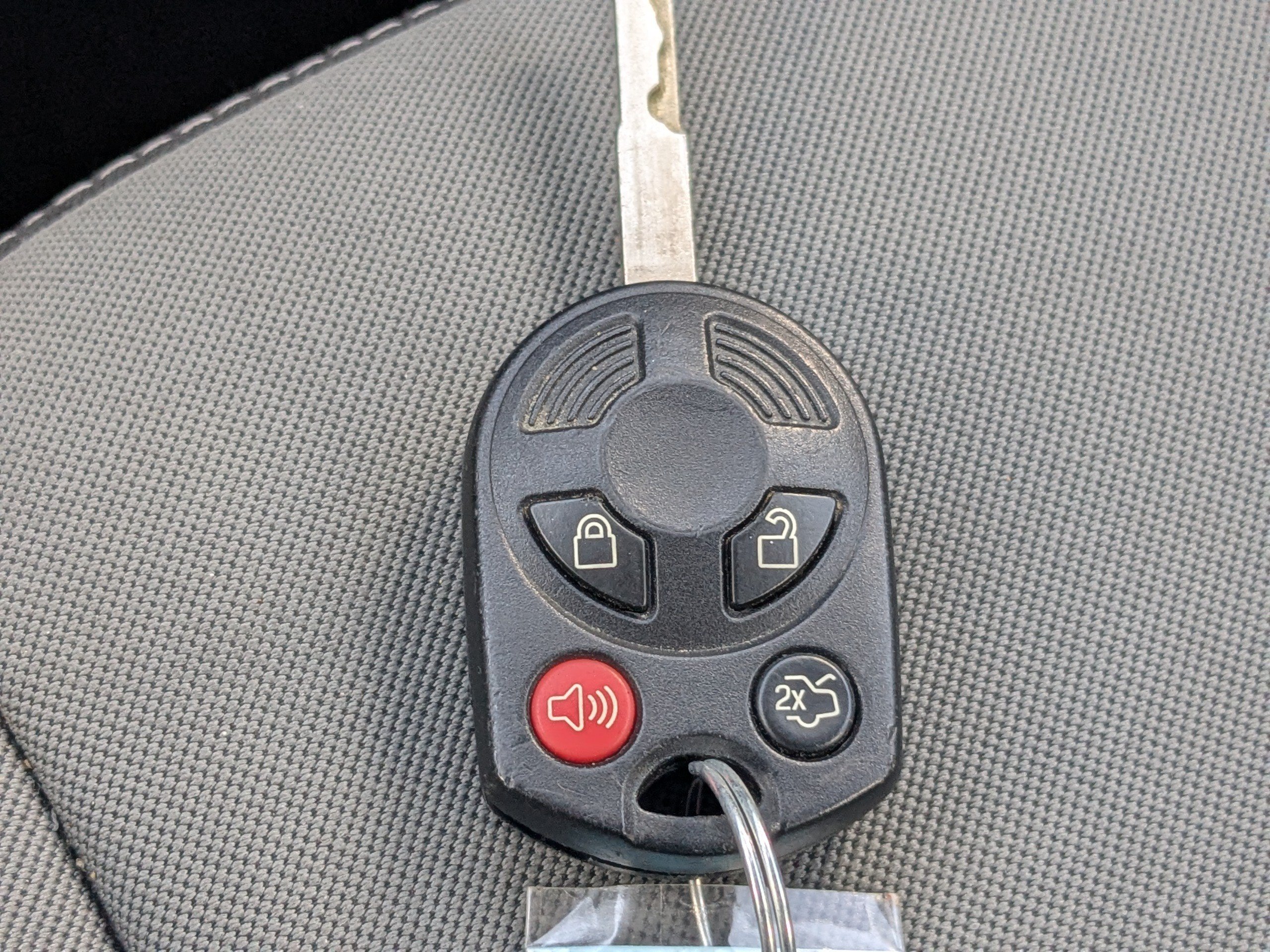 Used 2016 Ford C-MAX SE w/ Equipment Group 201A FWD image 28