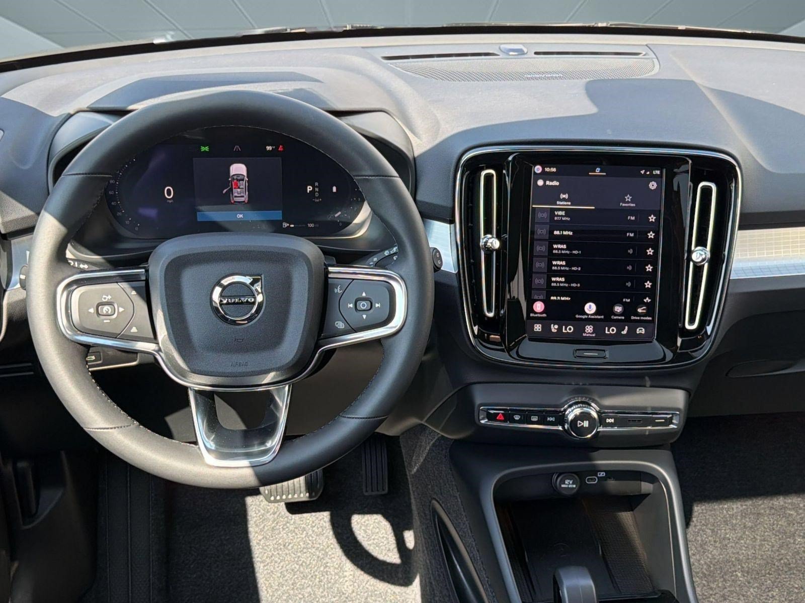 New 2026 Volvo XC40 B5 Ultra w/ Climate Package AWD/4WD image 28