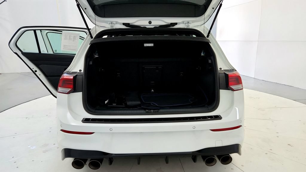 Used 2025 Volkswagen Golf w/ Euro Style Package AWD/4WD image 19