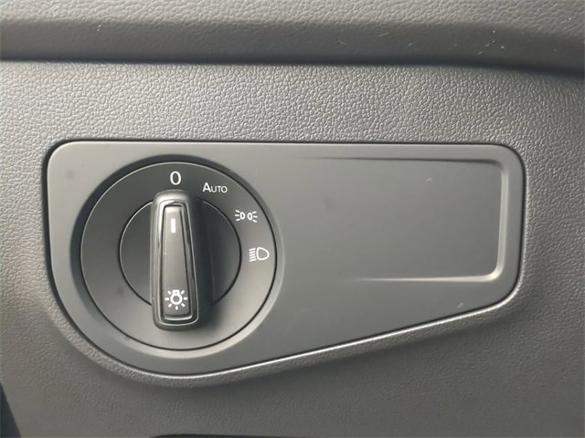 Certified 2024 Volkswagen Tiguan S image 25