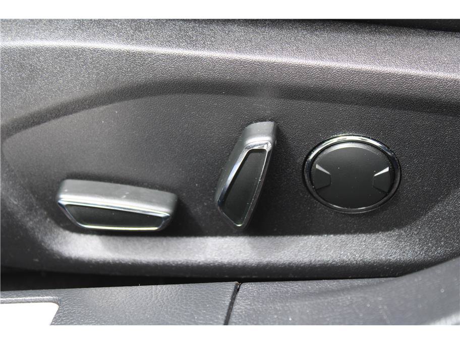 Used 2017 Ford Fusion Titanium AWD/4WD image 13