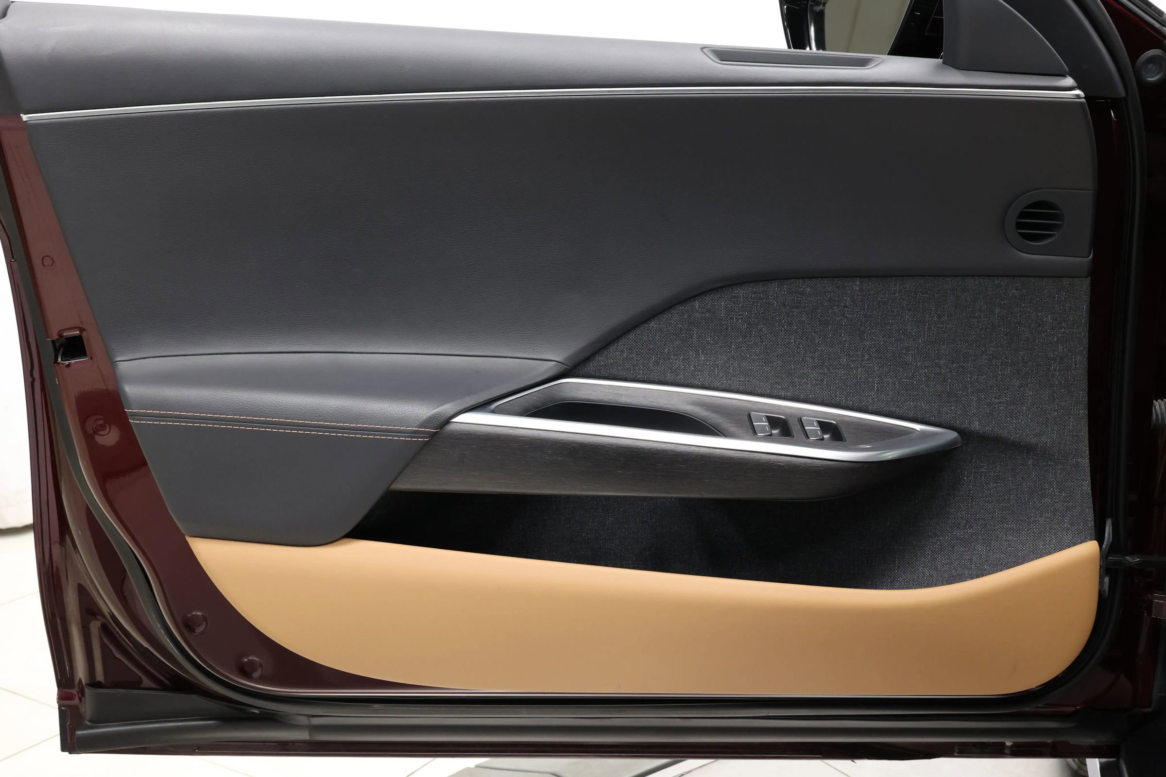 Used 2023 Lucid Air Touring image 9