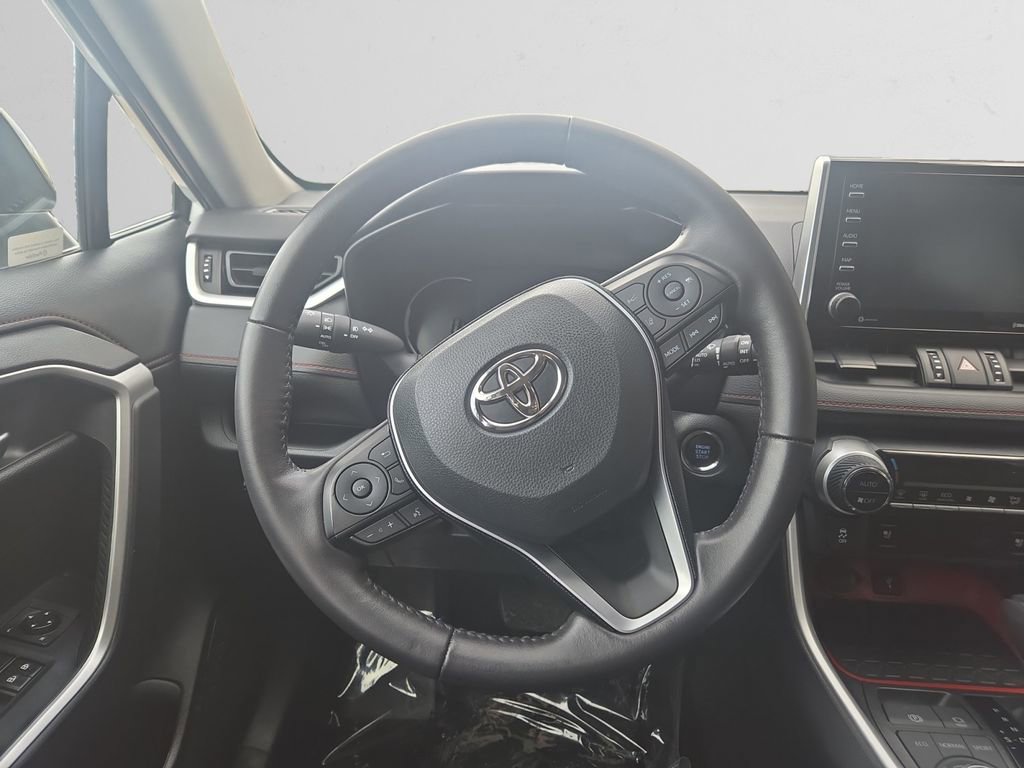 Used 2020 Toyota RAV4 TRD Off-Road image 13