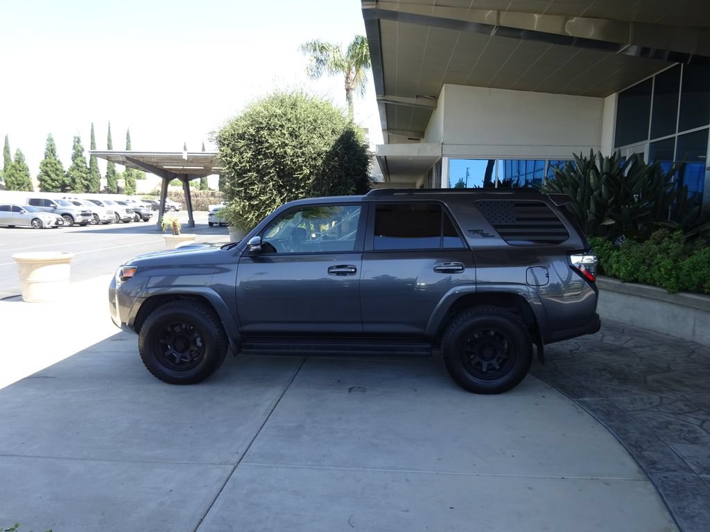 Used 2019 Toyota 4Runner TRD Off-Road Premium AWD/4WD image 5