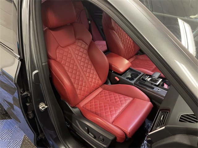 Used 2024 Audi SQ5 Premium Plus w/ S Sport Package image 26
