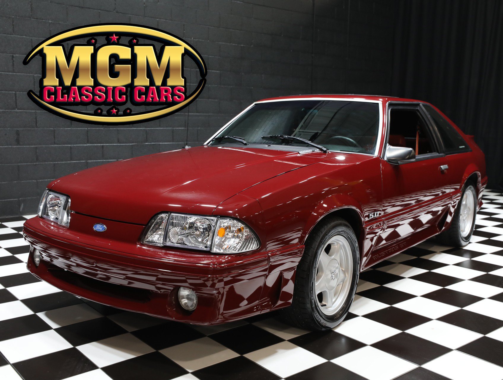 Used 1990 Ford Mustang GT RWD image 1