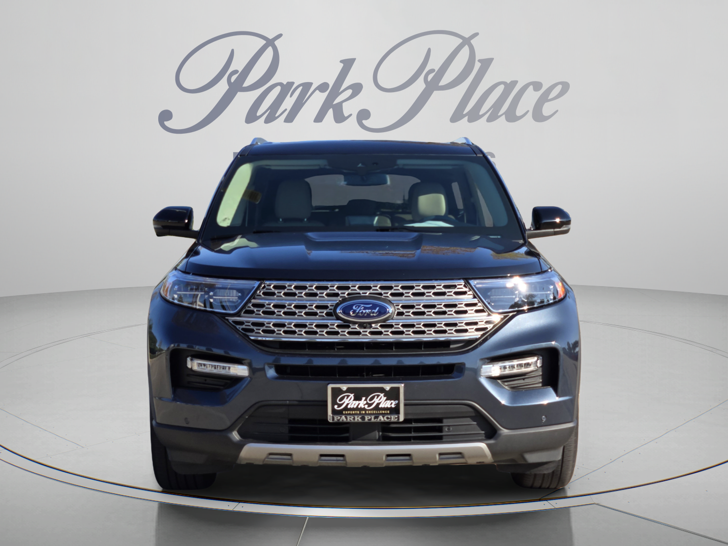 Used 2023 Ford Explorer Limited w/ Limited Technology Package RWD image 6