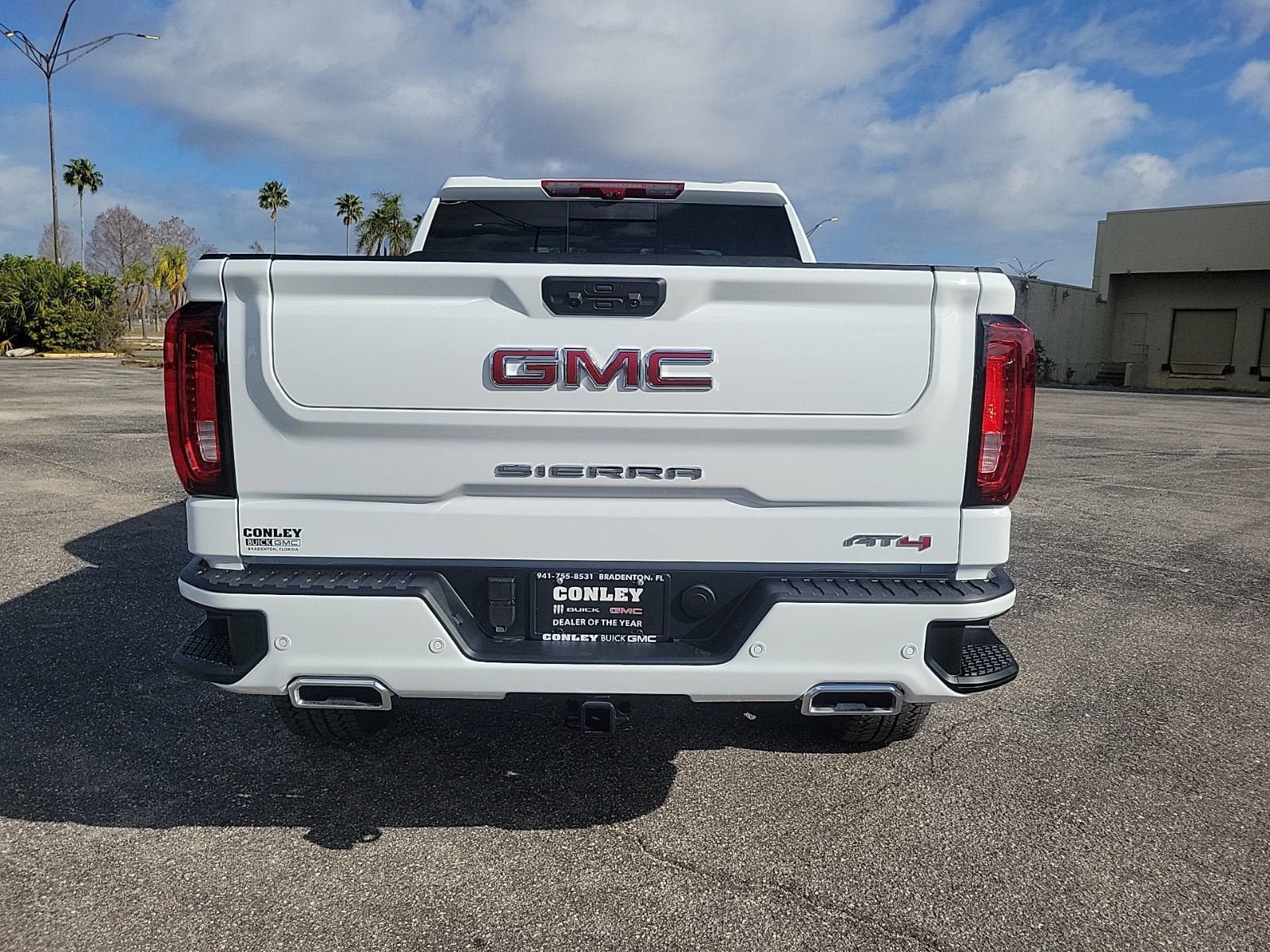 New 2026 GMC Sierra 1500 AT4 w/ AT4 Premium Package AWD/4WD image 11