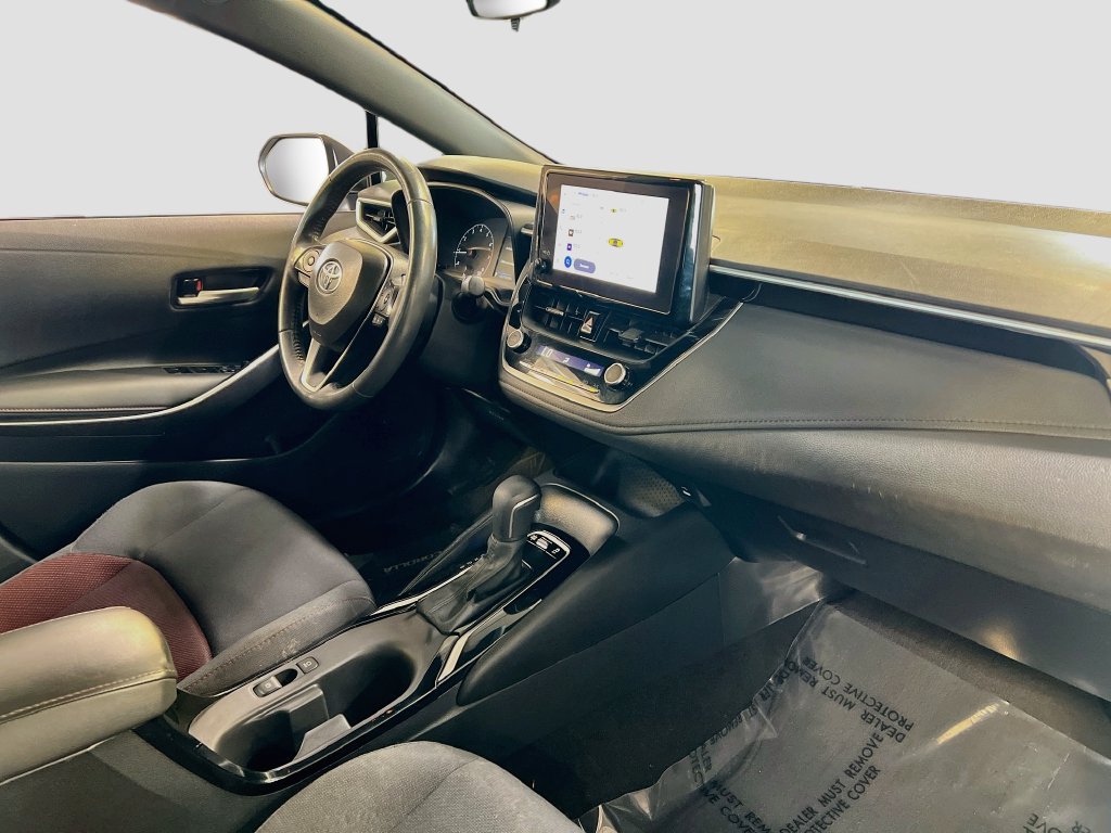 Used 2024 Toyota Corolla SE w/ SE Convenience Package FWD image 26