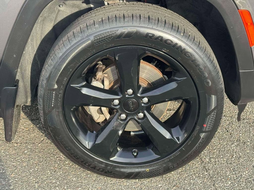 Used 2022 Jeep Grand Cherokee Altitude image 9