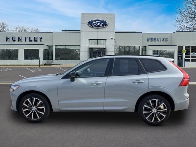 Used 2025 Volvo XC60 B5 Plus AWD/4WD image 6