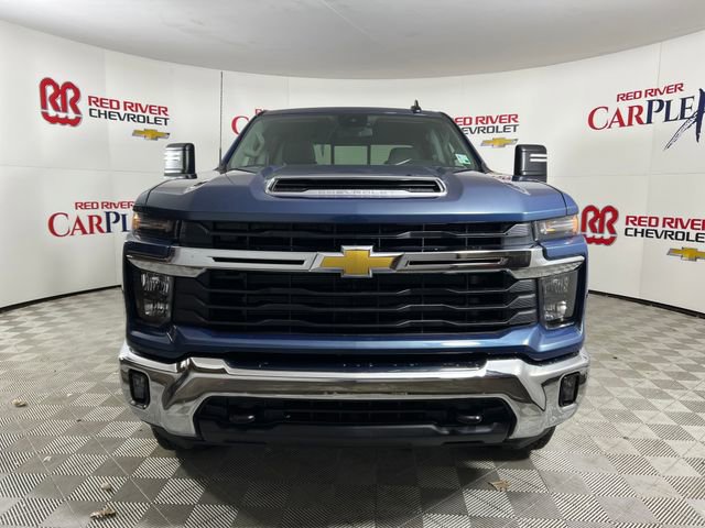 Used 2026 Chevrolet Silverado 2500 LT image 2