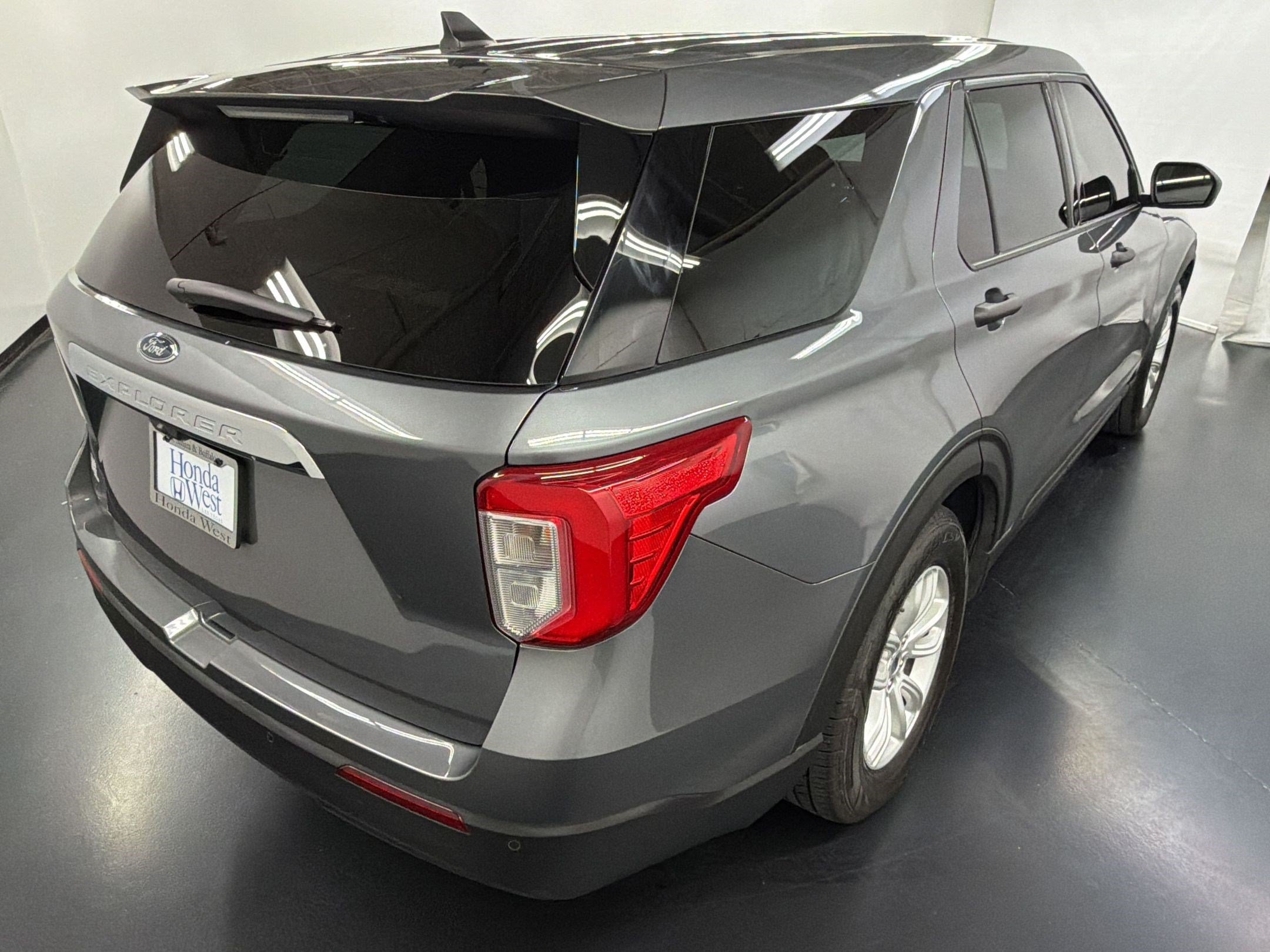 Used 2021 Ford Explorer 2WD image 9