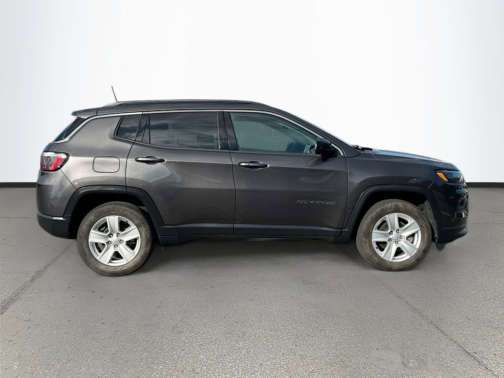Certified 2022 Jeep Compass Latitude image 8