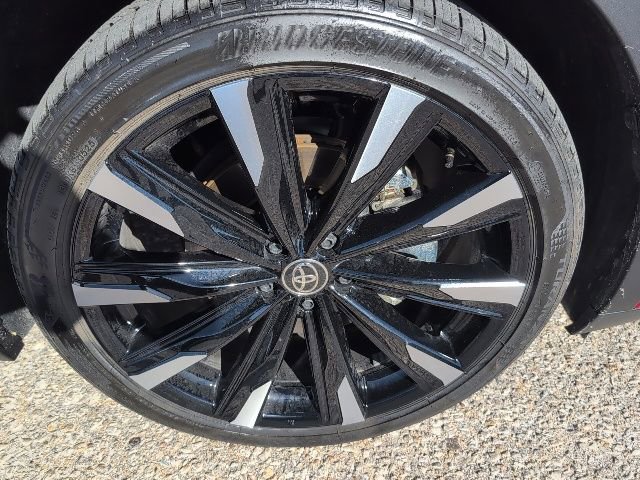 Used 2026 Toyota Crown Platinum image 23