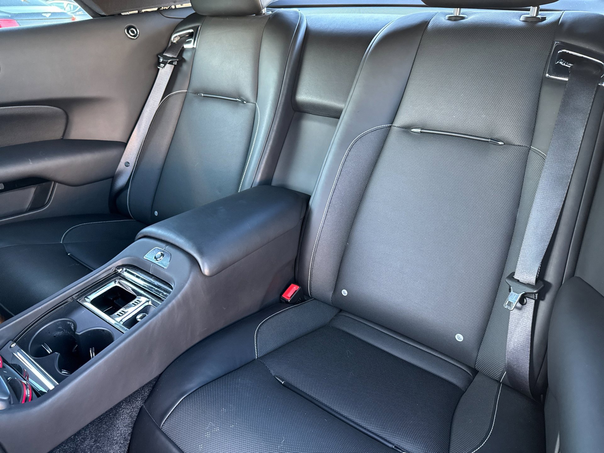 Used 2020 Rolls-Royce Dawn image 5