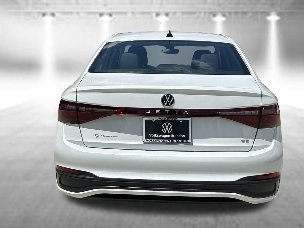 Used 2026 Volkswagen Jetta SE w/ Black Wheel Package FWD image 4