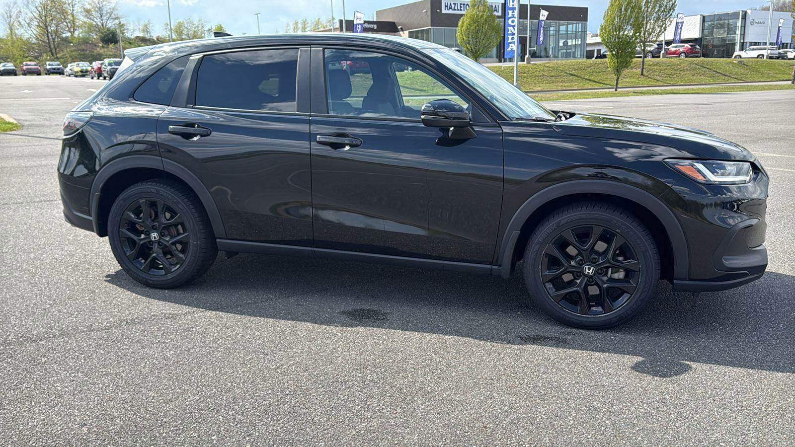 Used 2024 Honda HR-V Sport image 3