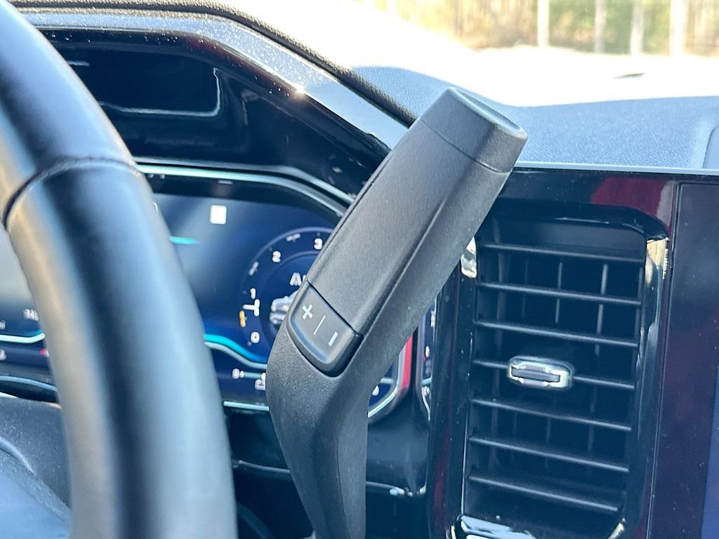 Used 2023 Chevrolet Silverado 1500 LT image 22