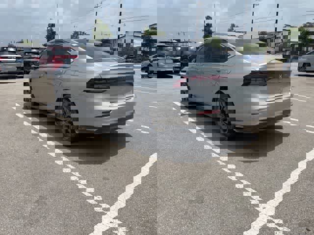 Used 2024 Honda Accord EX image 3