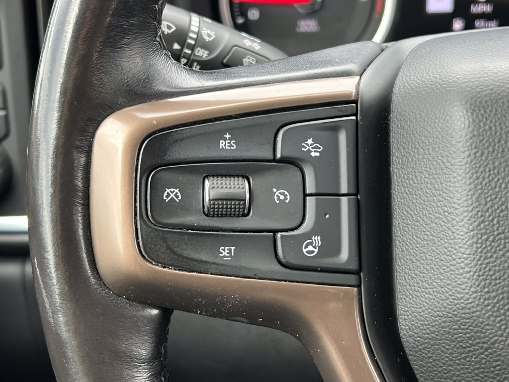 Used 2022 Chevrolet Silverado 1500 High Country AWD/4WD image 32