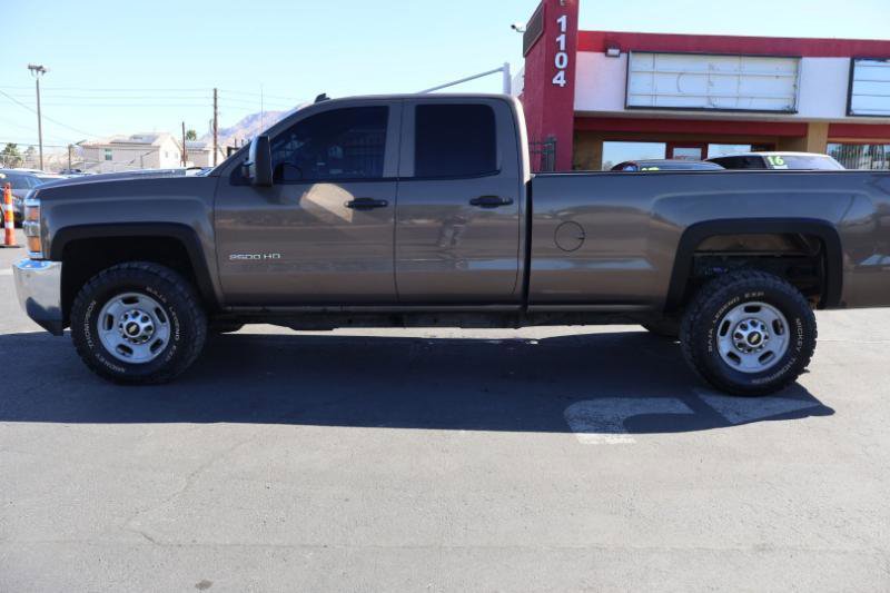 Used 2015 Chevrolet Silverado 2500 W/T w/ WT Convenience Package AWD/4WD image 4