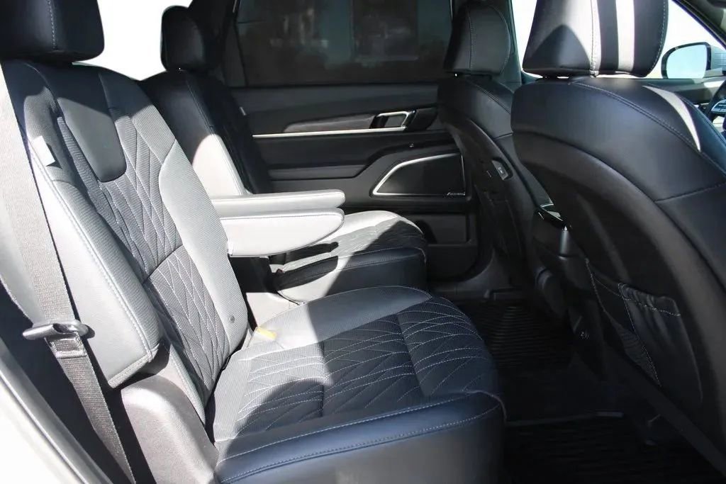 Used 2025 Kia Telluride SX X-Line image 24