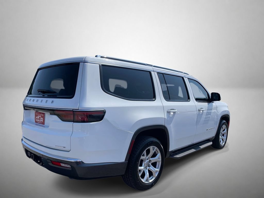 Used 2022 Jeep Wagoneer Series II AWD/4WD image 3
