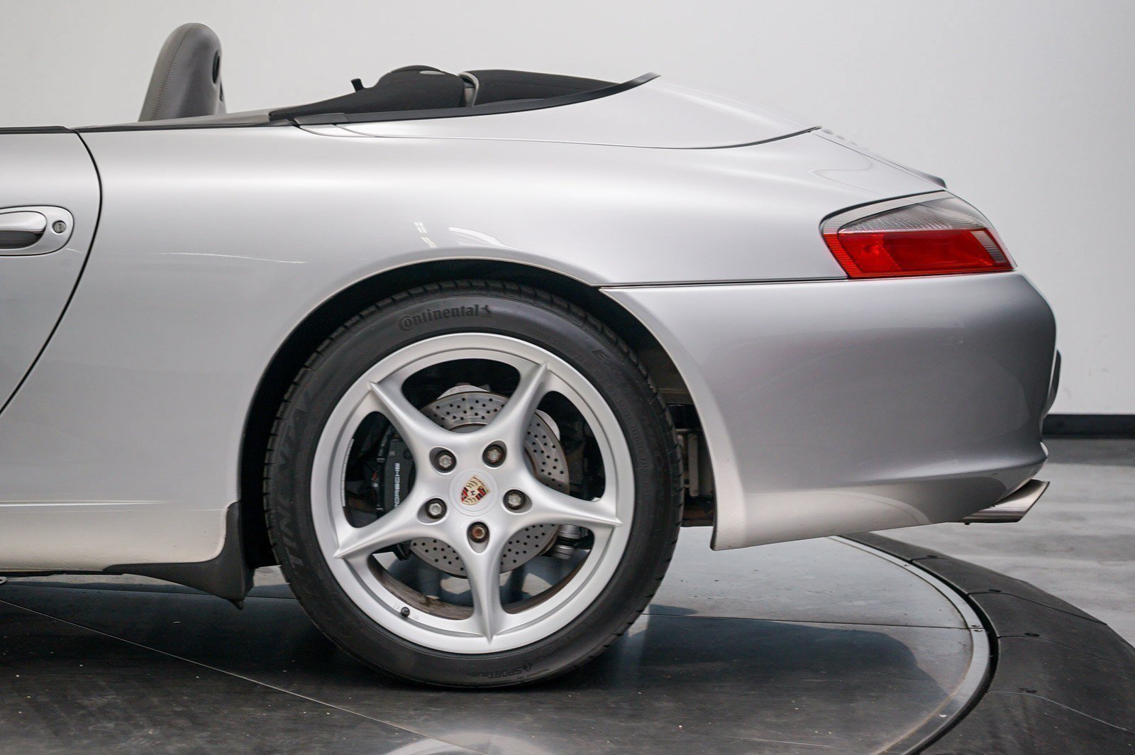 Used 2003 Porsche 911 Carrera RWD image 23