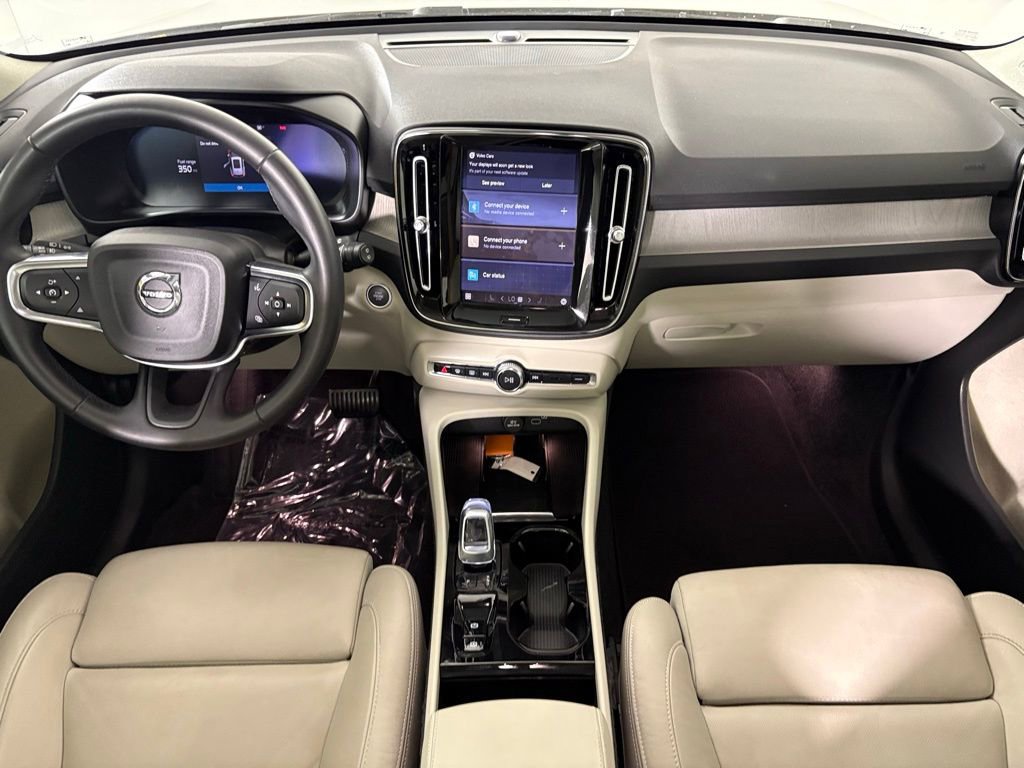 Used 2023 Volvo XC40 B5 Plus w/ Protection Package image 34