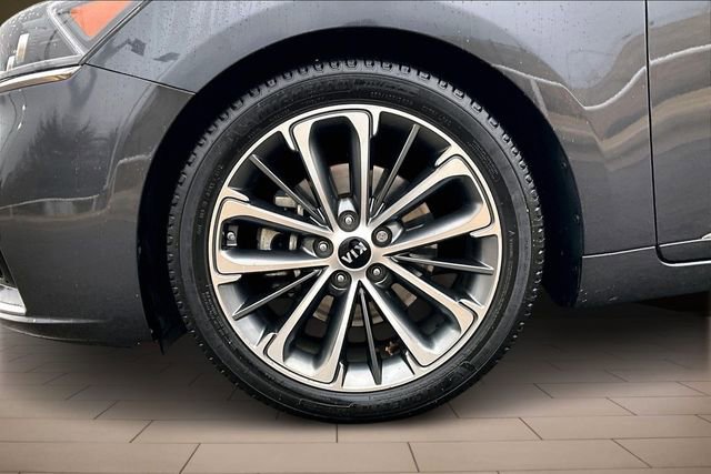 Used 2019 Kia Cadenza Technology image 9