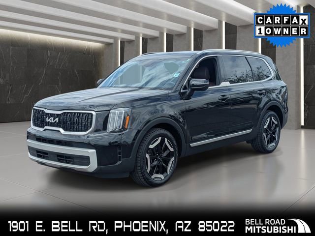 Used 2024 Kia Telluride EX w/ EX Captain's Chair Package image 1
