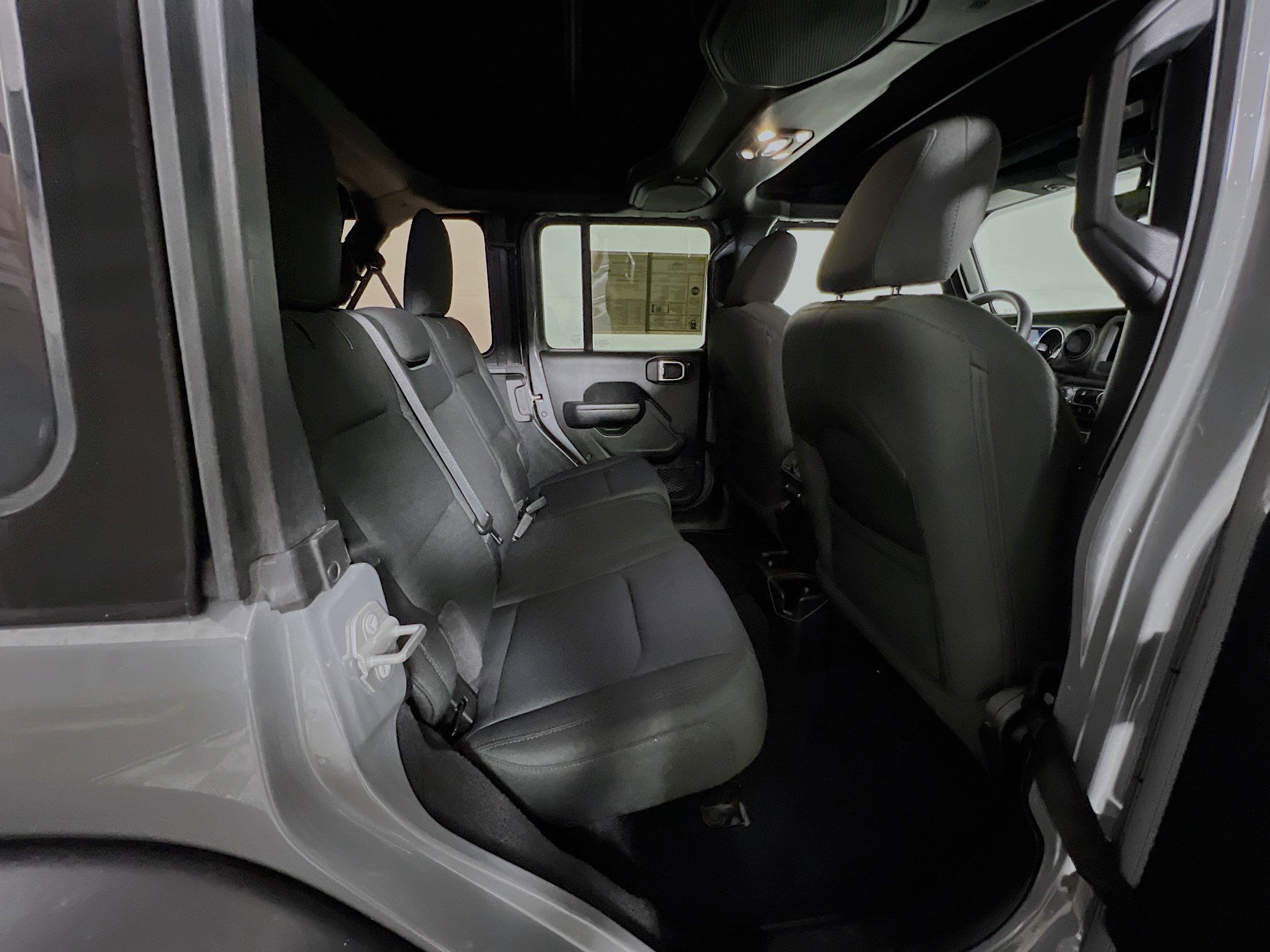 Used 2021 Jeep Wrangler Unlimited Sport image 33