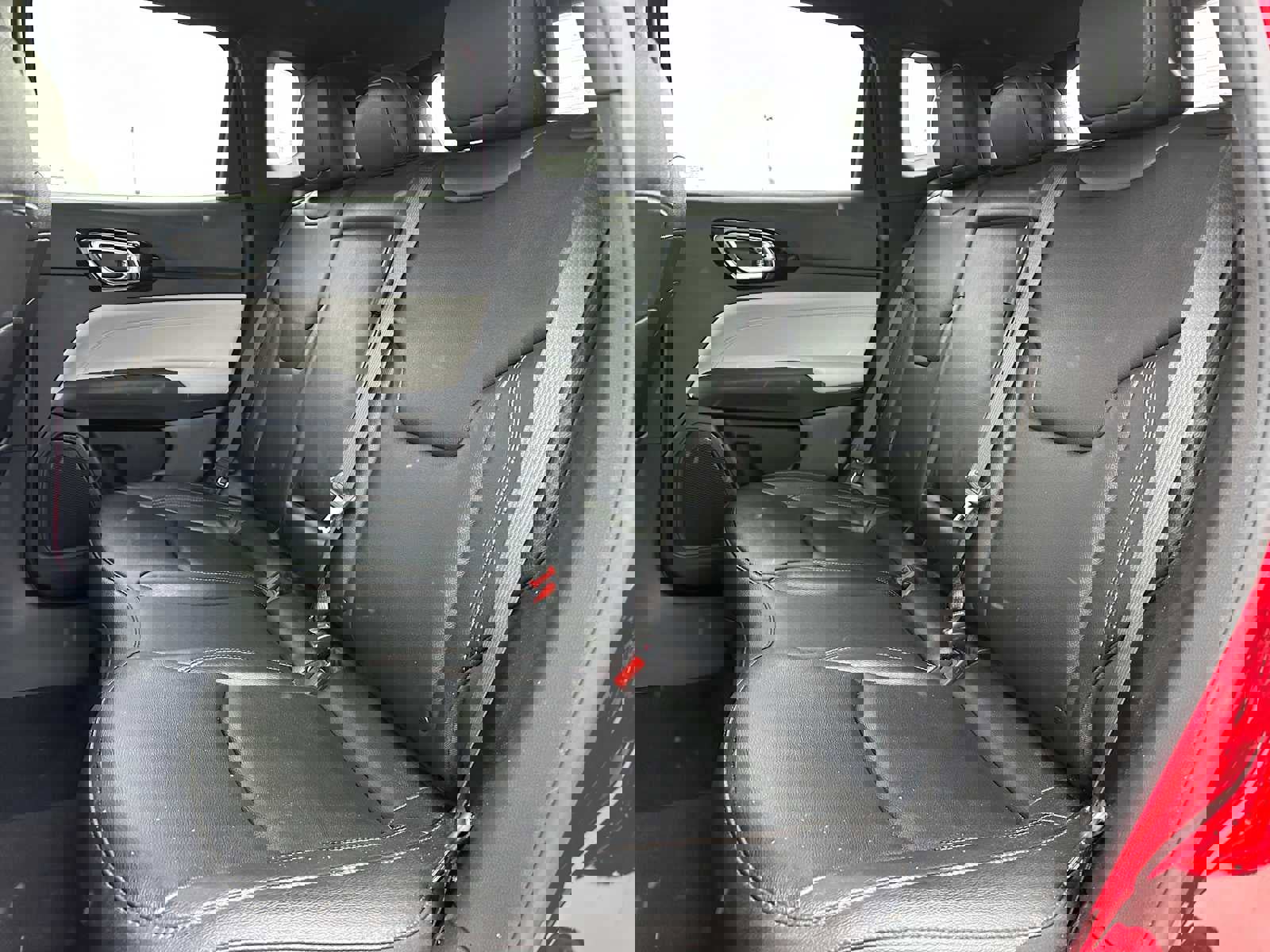 Used 2024 Jeep Compass Limited image 17