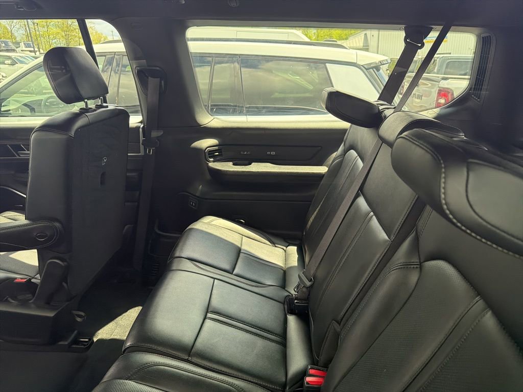 Used 2024 Jeep Wagoneer L Series II image 7